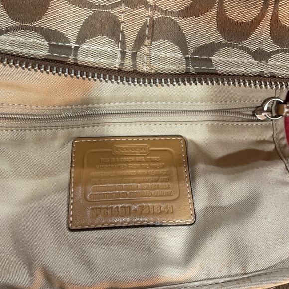 Coach purse - Picture 3 of 4